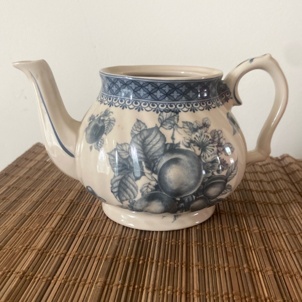 Porcelain TeaPot w/o Lid Blue White Fruit Old World Scrollwork